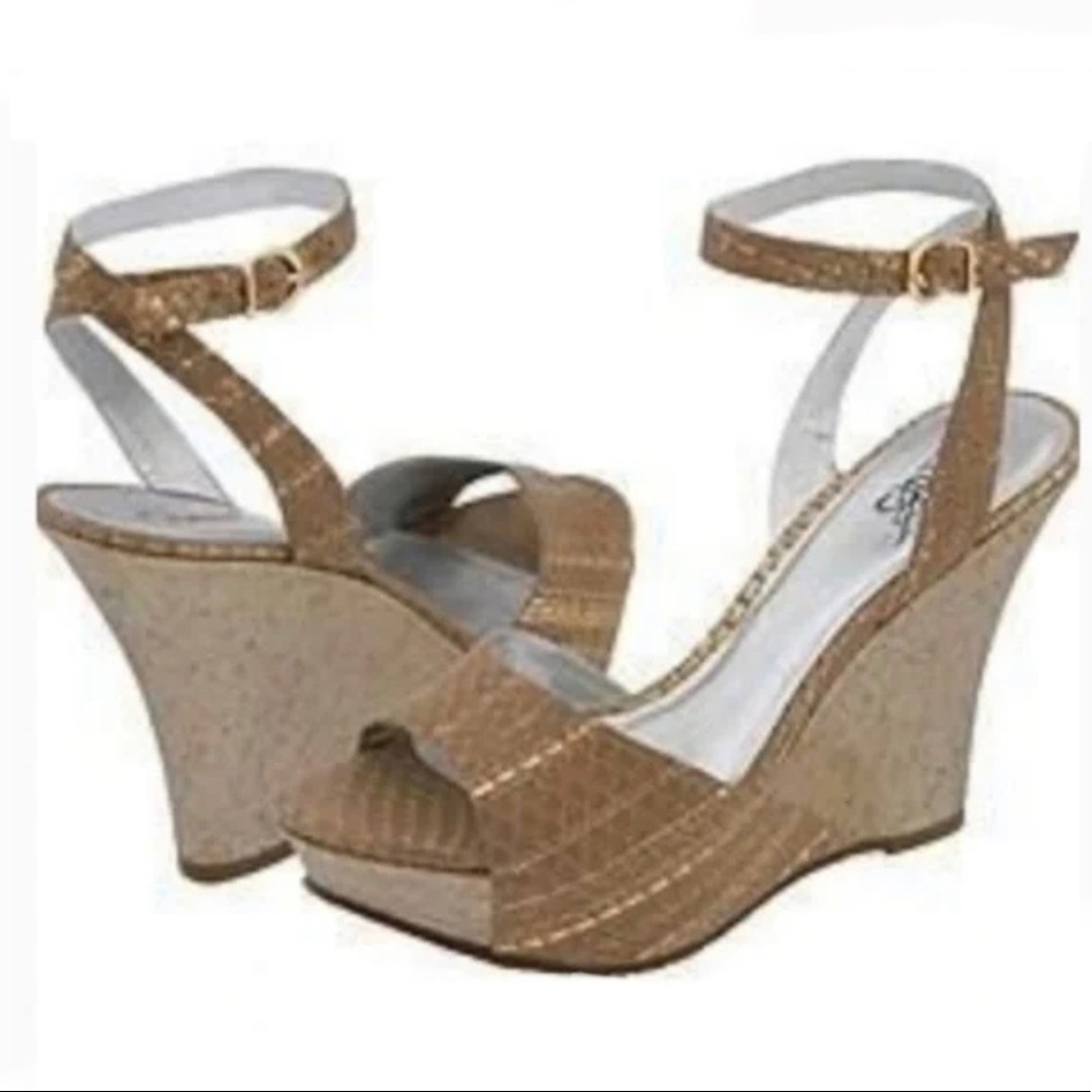 Carlos (Santana) 7.5 “Radiate” gold faux snakeskin wedge platform sandals
